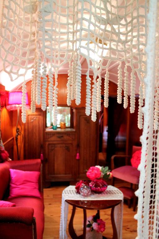 Roulottes Du Rouard Bed & Breakfast Camiers Ruang foto